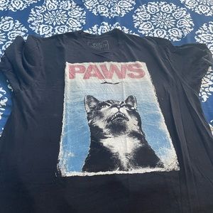 Paws graphic t shirt